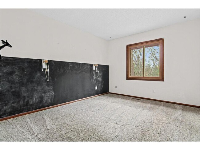 Building Photo - 8481 142nd St Ct