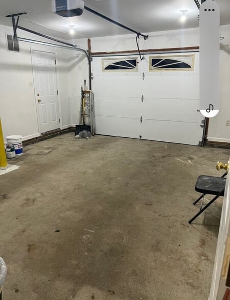 34 - One Car attached Garage - 100 5th Ave