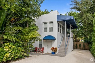 Building Photo - 1337 SW 15th St