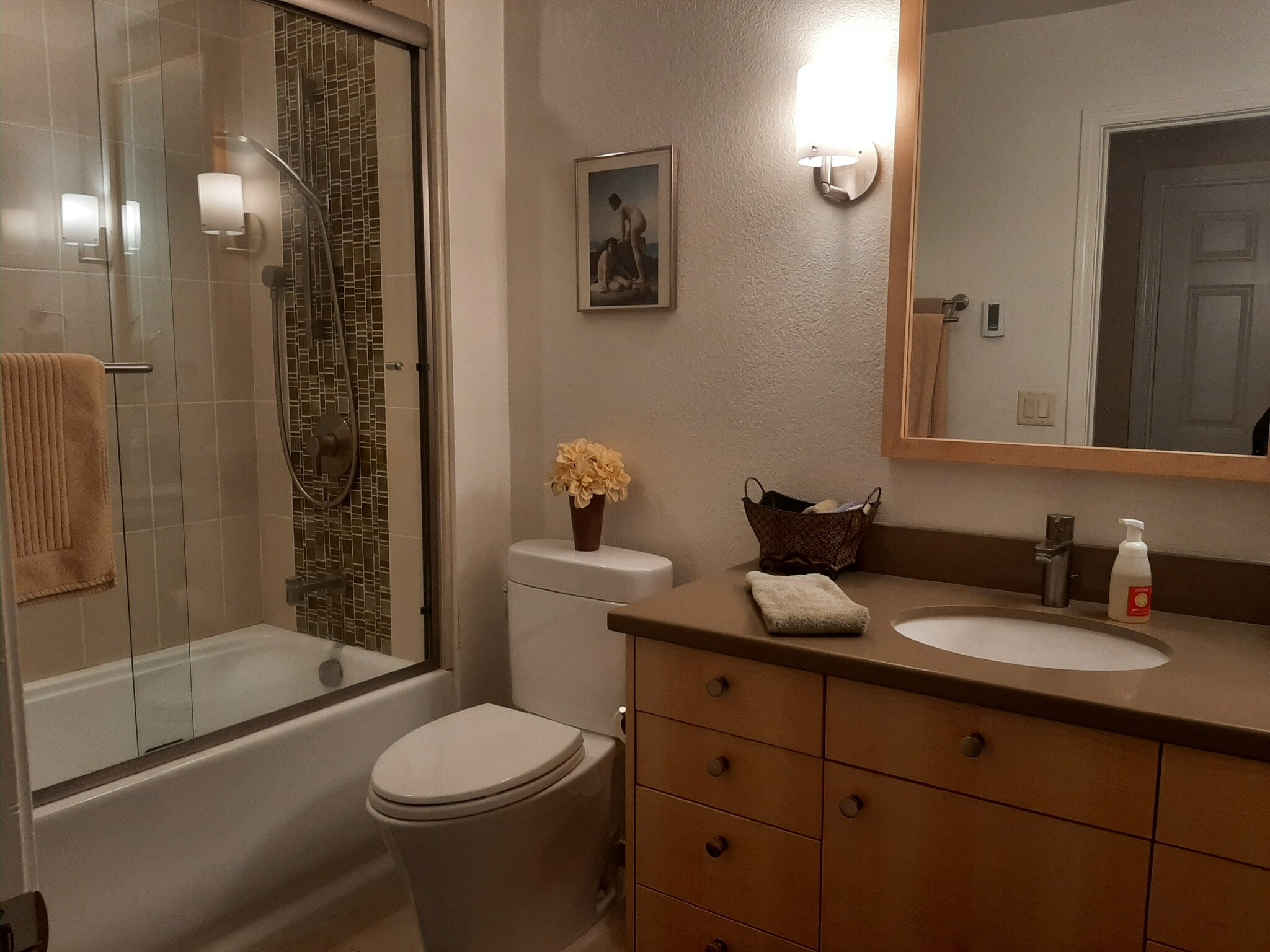 Building Photo - 321 Village Creek Rd