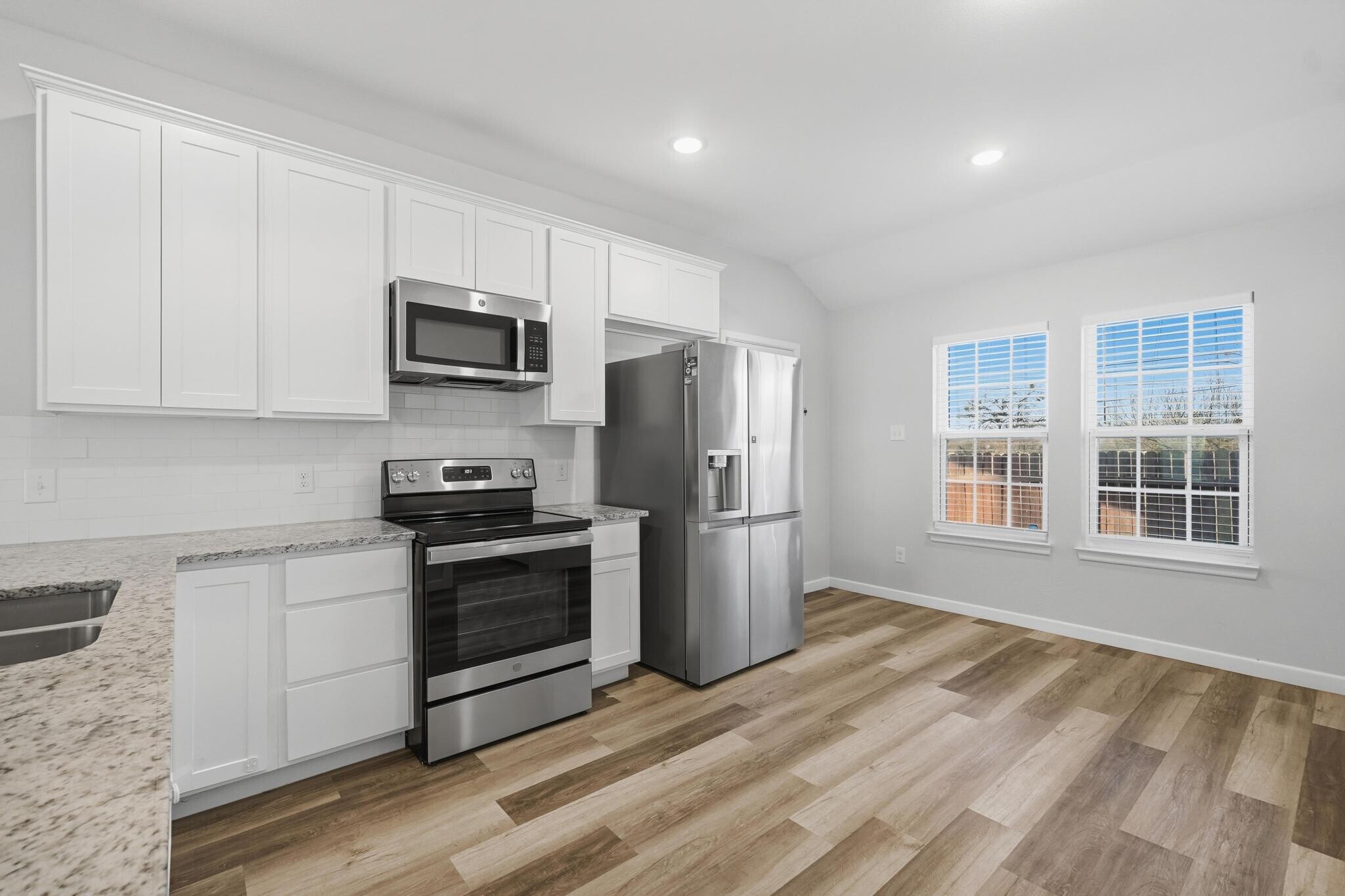 Building Photo - 2050 Lillius St