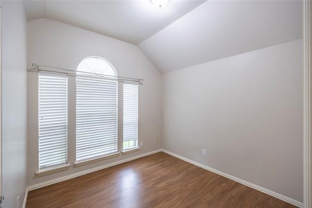 Building Photo - 11569 La Grange Dr