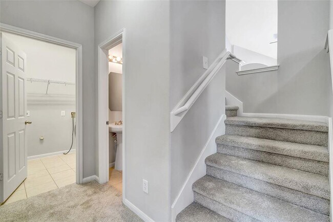 Building Photo - 31723 Regal Park Ct