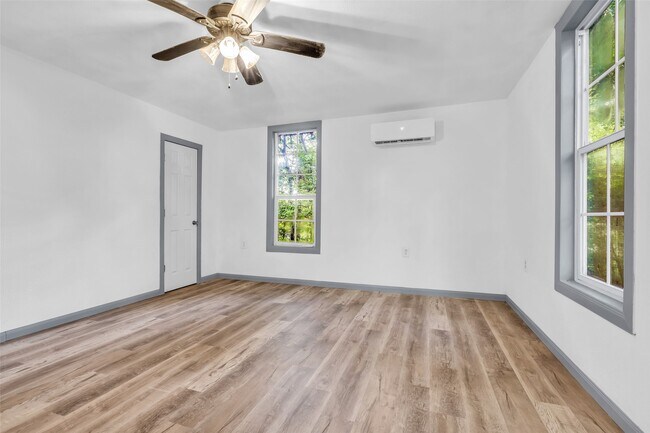 Building Photo - 1381 Harrell Rd