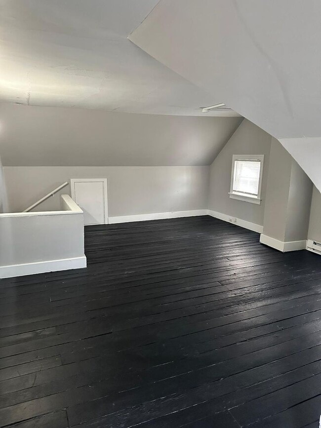 Building Photo - Southside Bethlehem Rental – 3-Bedroom 1 B...