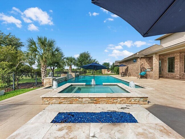 Building Photo - 19003 Cove Manor Dr