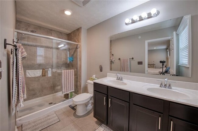 Building Photo - 109 Shaley Dr