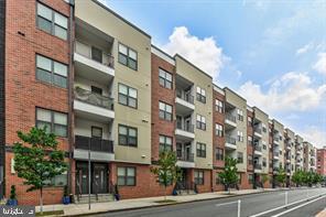 Building Photo - 401 Race St