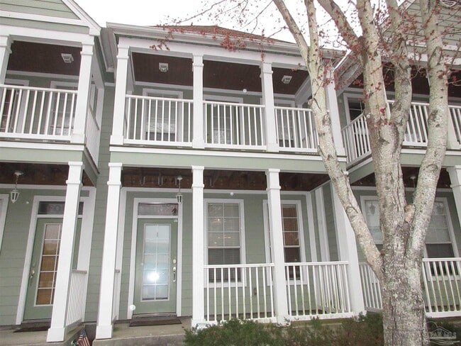 Primary Photo - 1020 N Hayne St