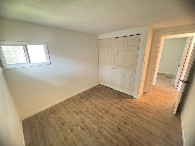 Building Photo - 3 Bedroom House in East Moline