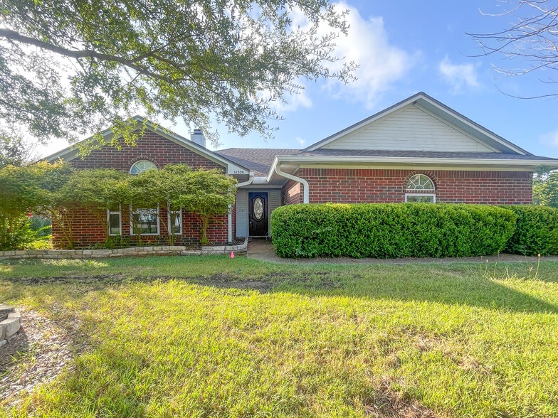 Building Photo - 14308 Chisolm Dr