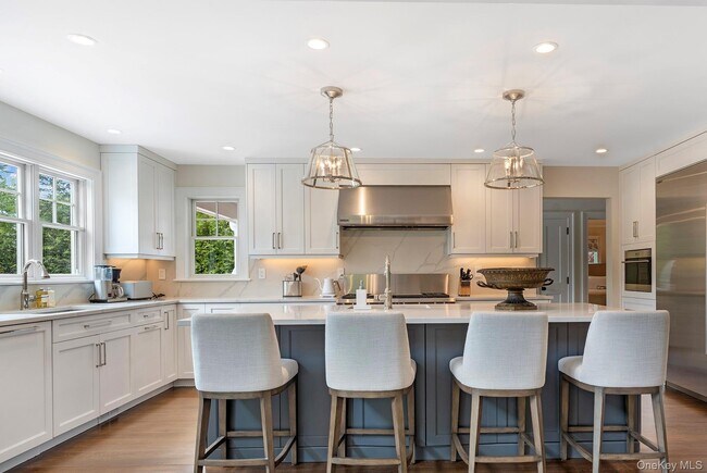 Building Photo - 150 Harvest Ln