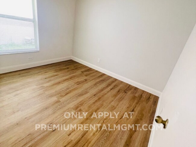 Building Photo - Greenpointe13403 Greenpoint Drive Orlando, FL 32824