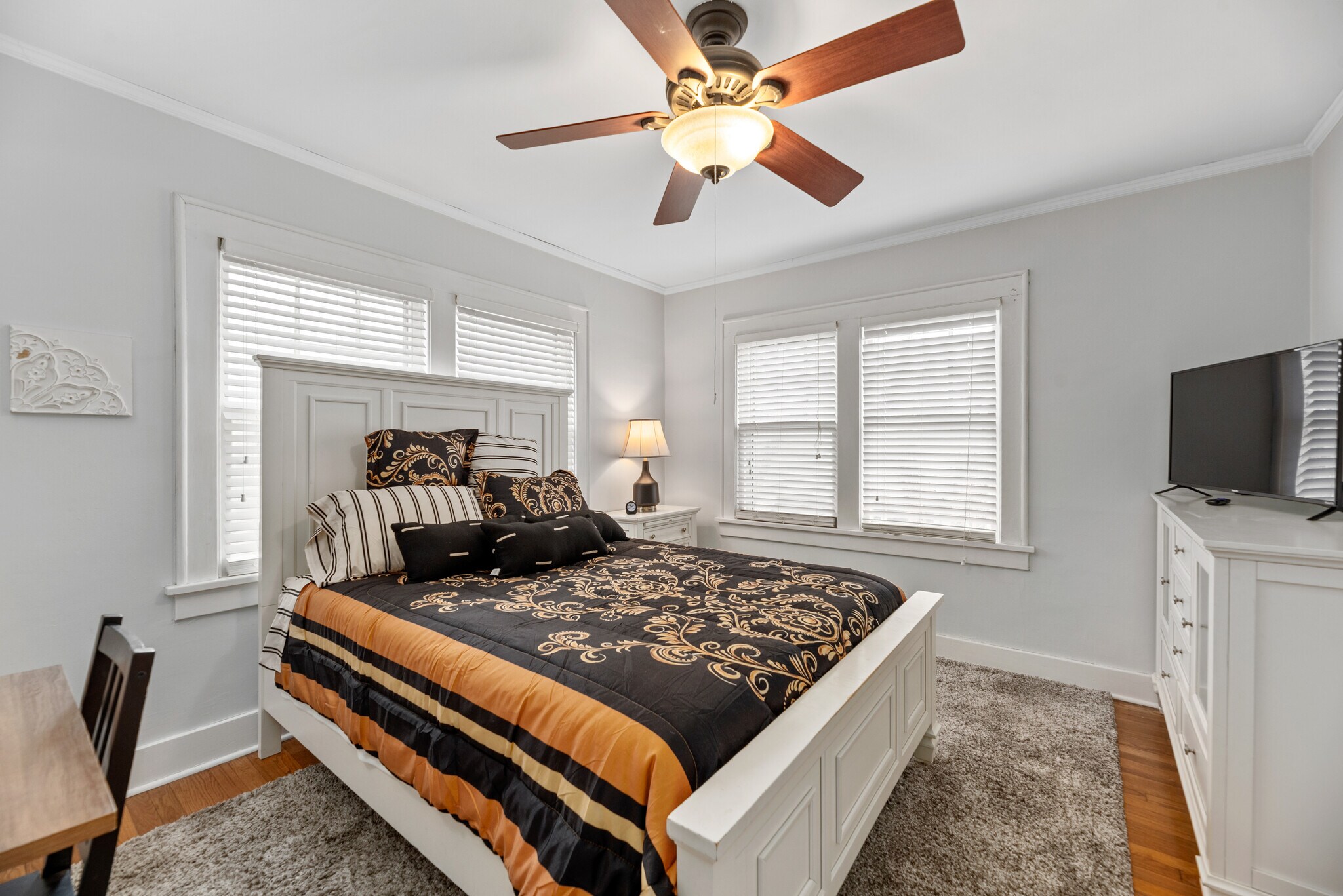 Building Photo - 425 N Bluff Ave