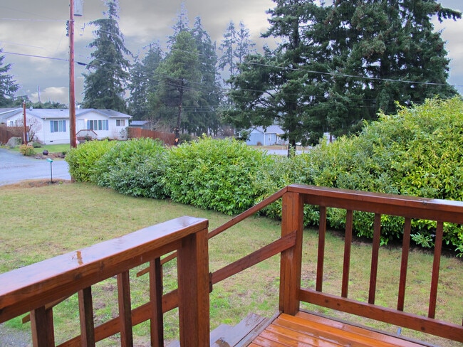 Building Photo - ***PENDING APPLICATION***Affordable 3BD/1B...