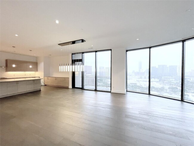 Building Photo - 1409 Post Oak Blvd