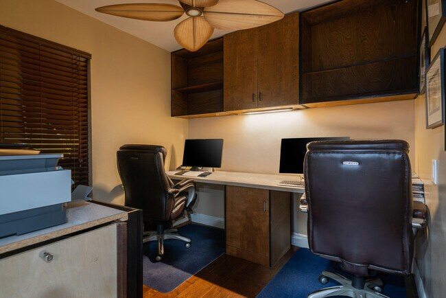 Building Photo - 12466 Quercus Ln