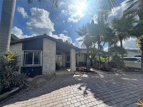 Building Photo - 6905 SW 148th Ct