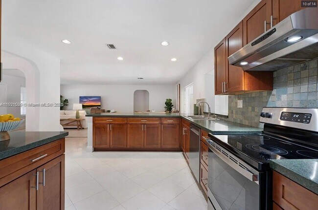 Building Photo - 8700 SW 64th Ave