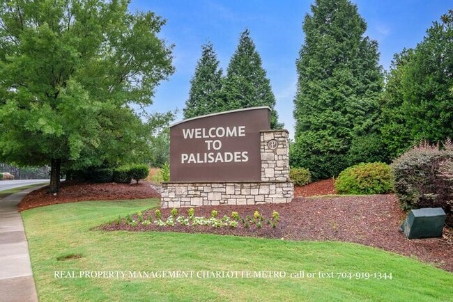 Building Photo - Stunning 4-BR Home on Wooded Cul-De-Sac Lot in Brightwater – Minutes from Rivergate!