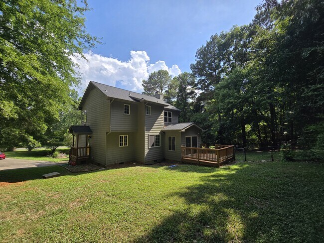 Building Photo - 2808 Livery Way