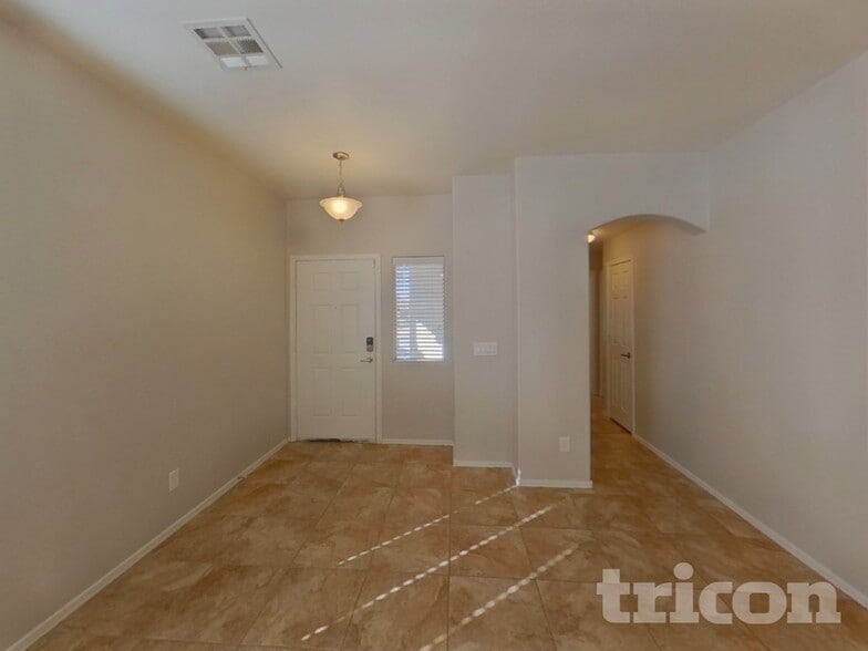 Building Photo - 36907 W Mondragone Ln