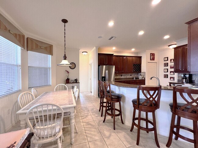 Building Photo - Lakefront 3-Bedroom, 2-Bathroom Home in La...