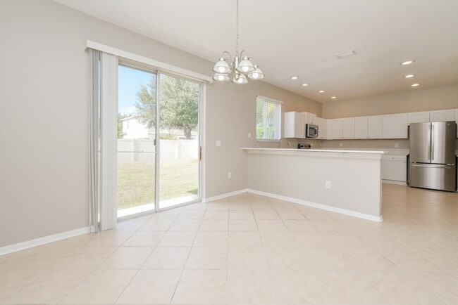 Building Photo - 9133 Bell Rock Pl