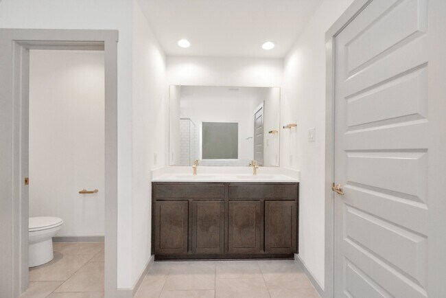 Building Photo - 7442 Rivercane Shore Ln