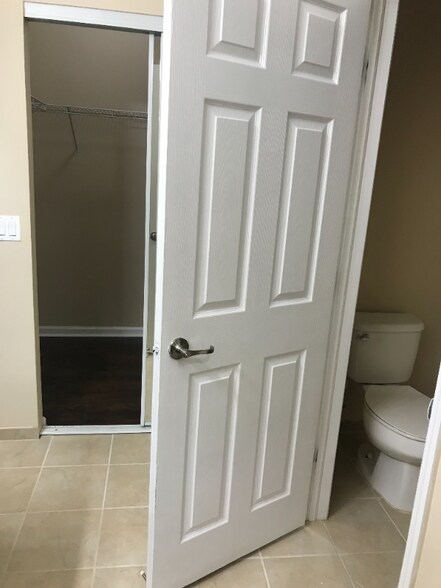 Building Photo - 3222 NW 31st Terrace