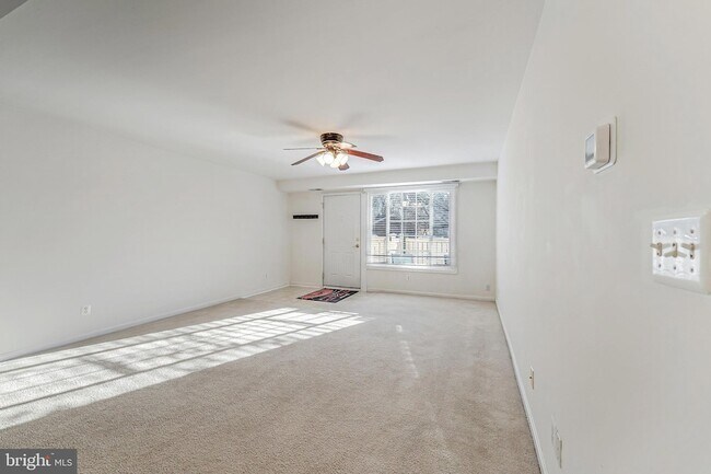 Building Photo - 1417 N Van Dorn St