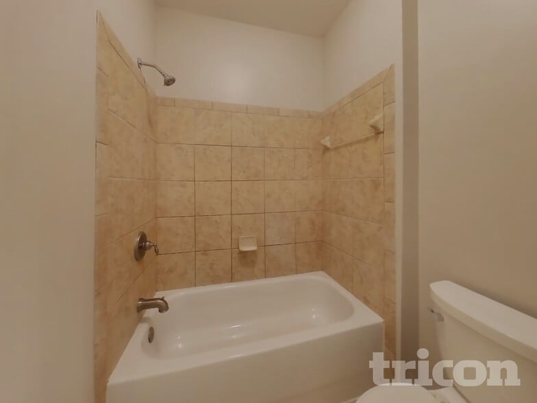 Building Photo - 5507 Rosehall Pl