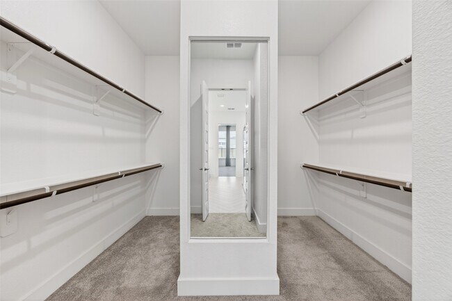Building Photo - 32018 Crested Knl Ct