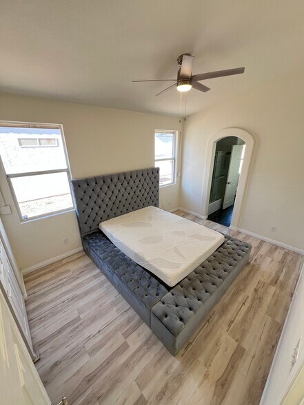 Building Photo - 2493 W Richmar Ave