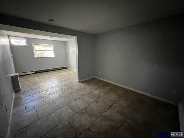 Building Photo - 60 Main St