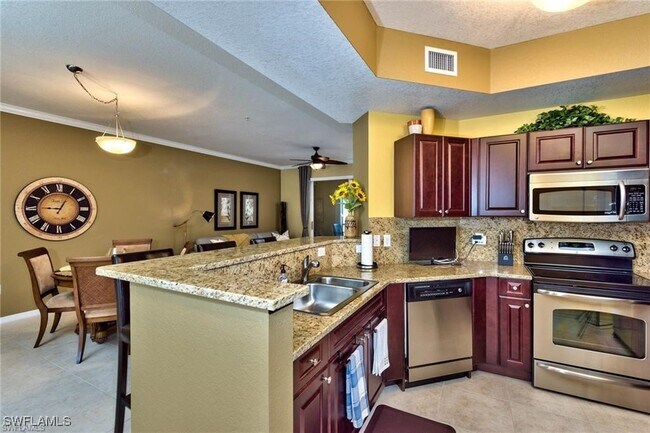 Building Photo - 8560 Violeta St
