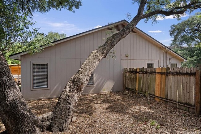 Building Photo - 2602 Alcott Ln