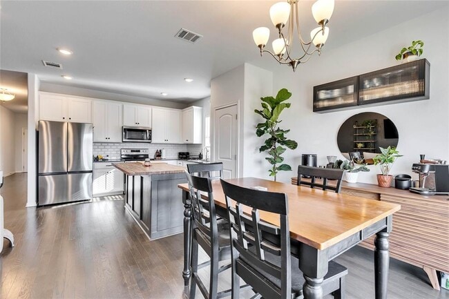 Building Photo - 13004 Titanium St