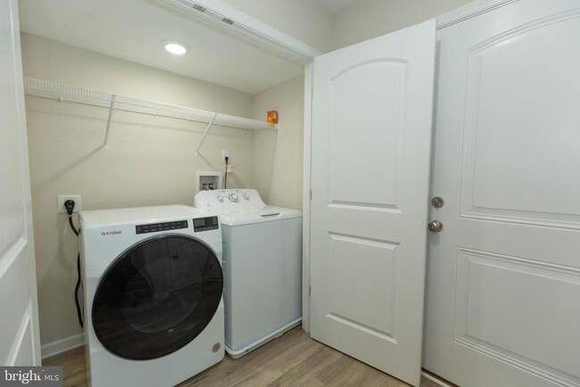 Building Photo - 197 Catch Release Ct