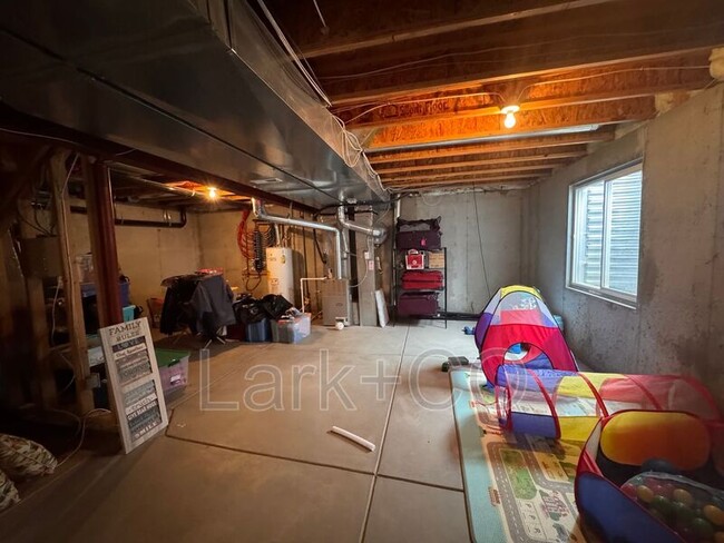 Building Photo - 11416 E 119th Pl
