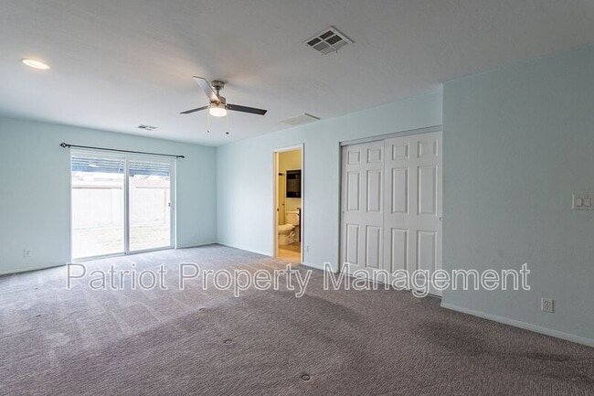 Building Photo - 7531 E McKinley St