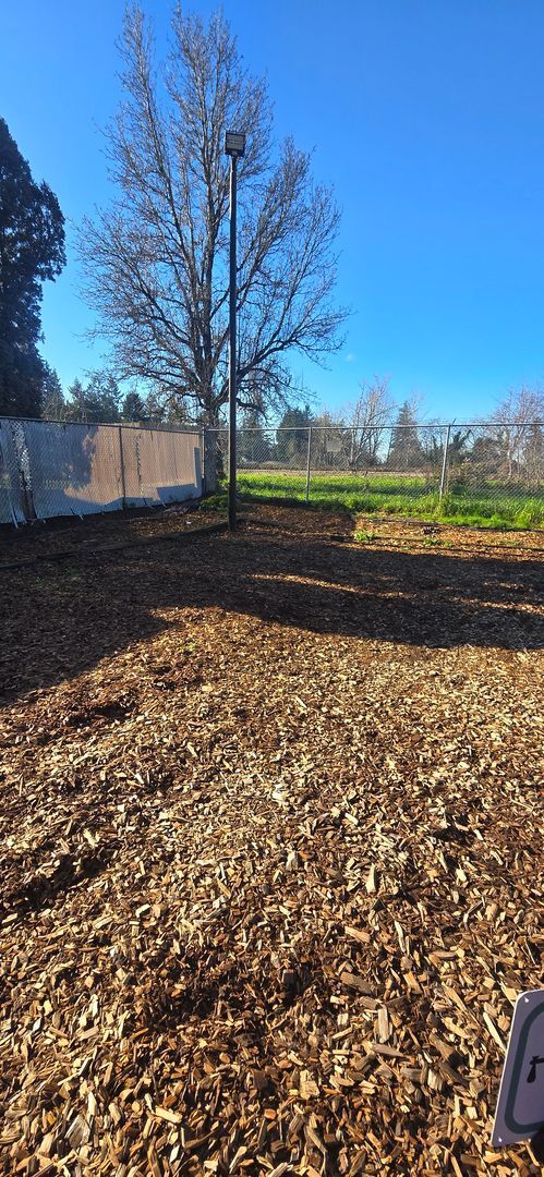 Building Photo - NOW $2,399 (Was $2,599) + $500 OFF First Month if You Move in by April 1!