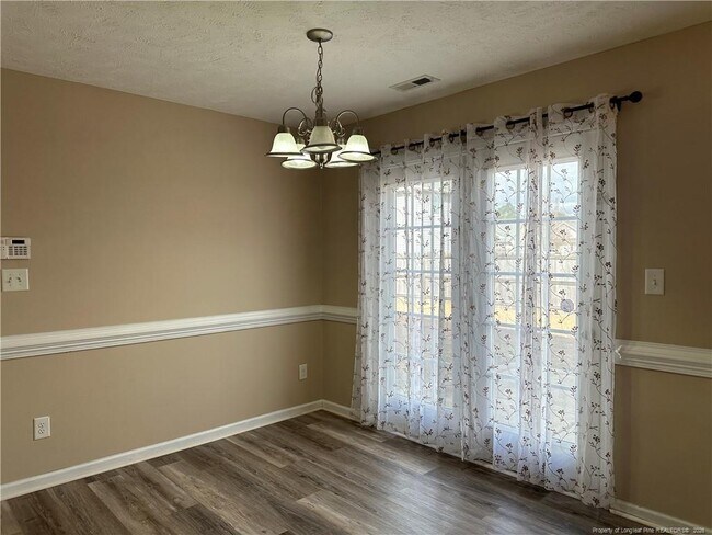 Building Photo - 2120 St Nicholas Dr