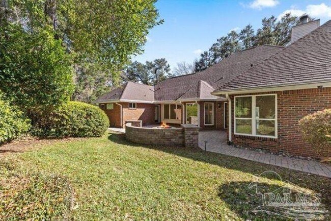 Building Photo - 4700 Bohemia Dr