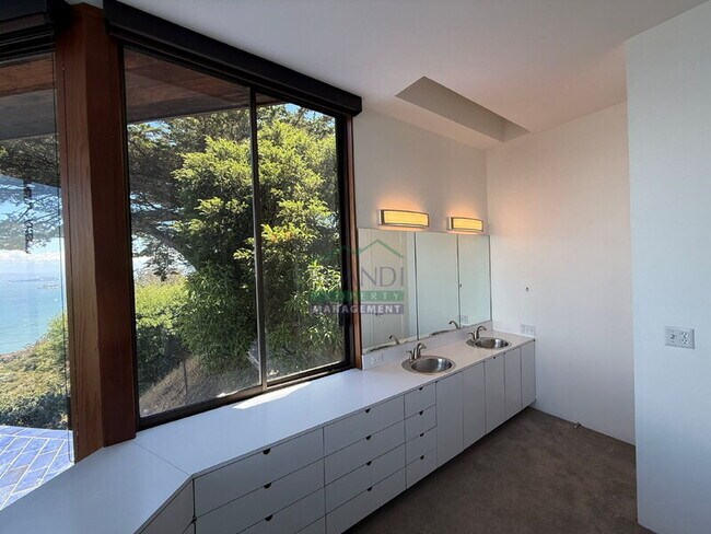 Building Photo - 509 Cloudview Trail