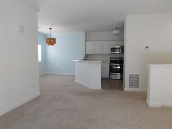 Building Photo - Condo Available At The Preserve of Indigo Run