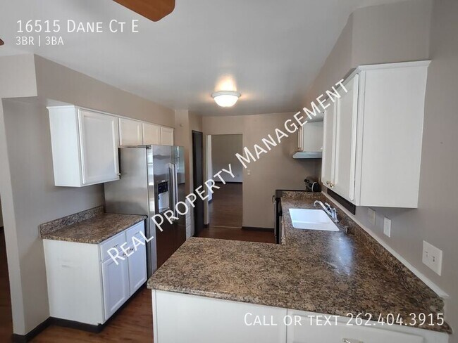 Building Photo - 16515 Dane Ct E