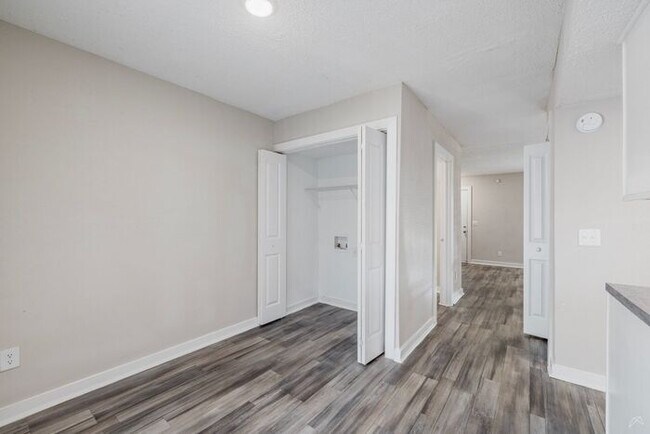 Building Photo - Affordable Living 20 Minutes from Everything Atlanta -2 Bedroom 2 1/2 Baths only $1300*