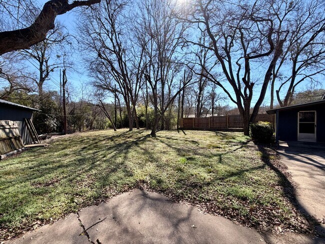 Building Photo - Single Family Home | Midway ISD