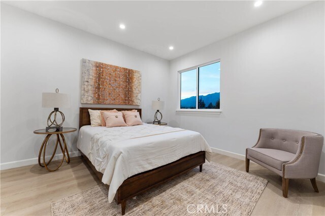 Building Photo - 709 2nd